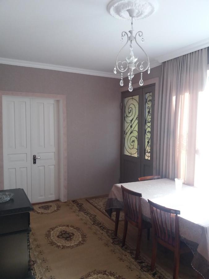 Guest House Darejani Кутаиси Екстериор снимка