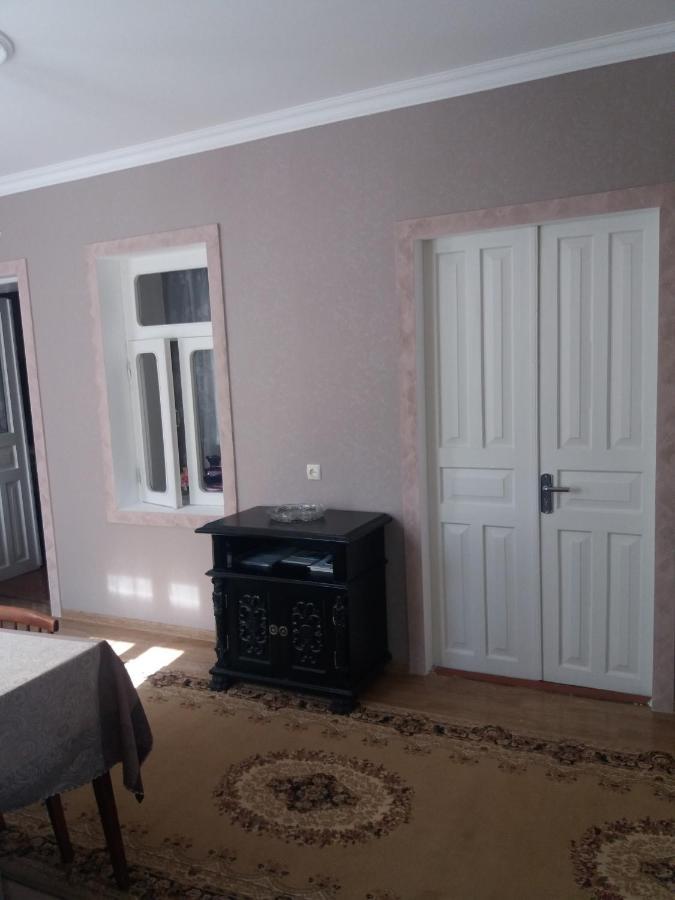 Guest House Darejani Кутаиси Екстериор снимка