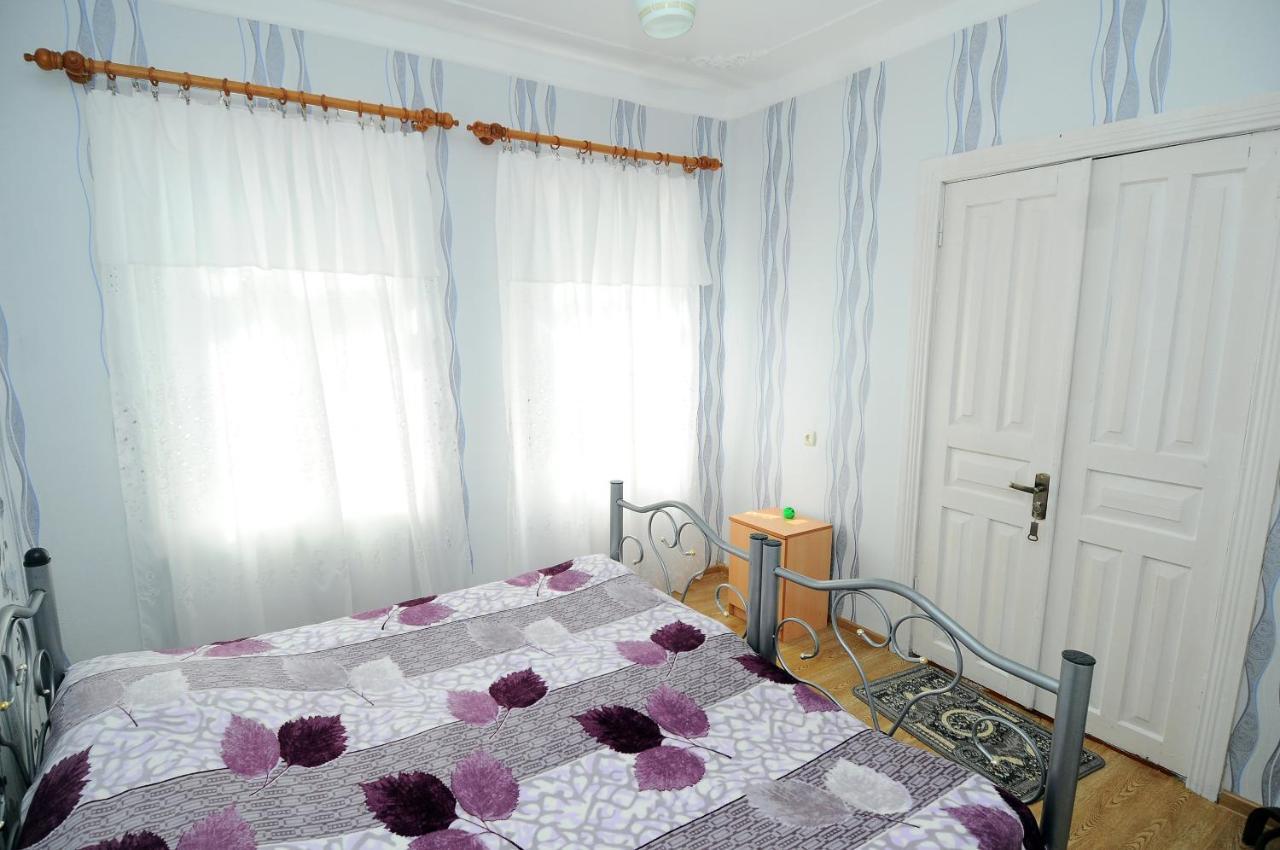 Guest House Darejani Кутаиси Екстериор снимка