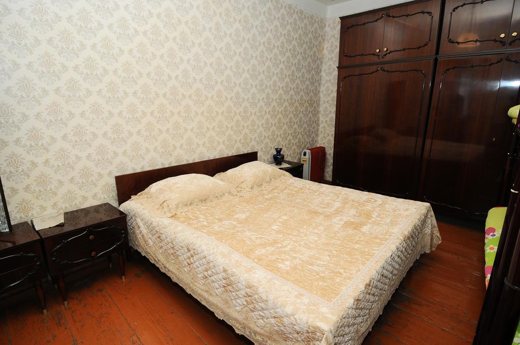Guest House Darejani Кутаиси Екстериор снимка