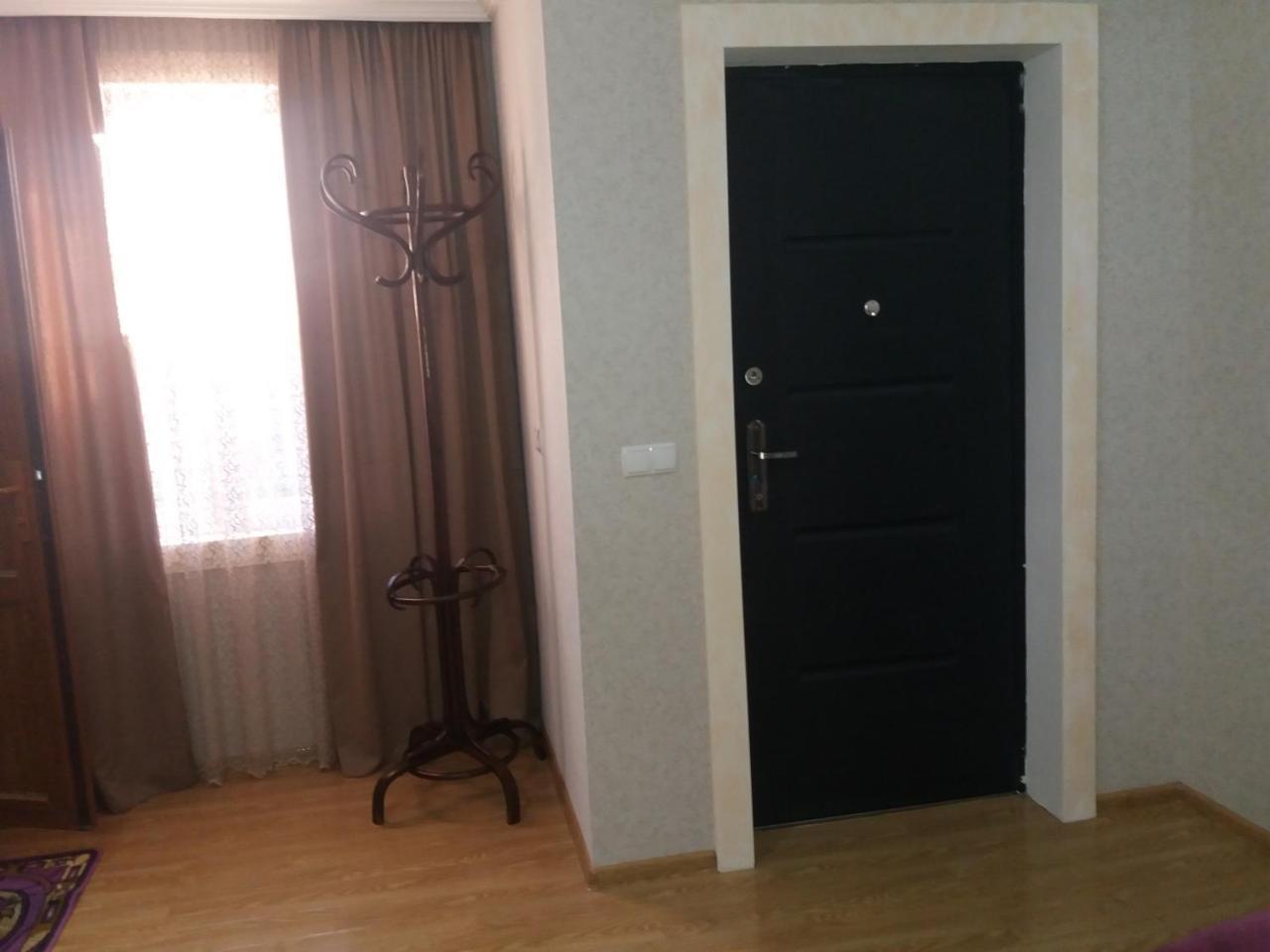 Guest House Darejani Кутаиси Екстериор снимка